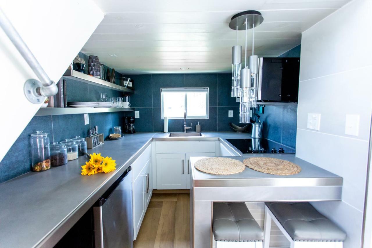 Holiday home Lakefront Tiny Homes 6 Month *