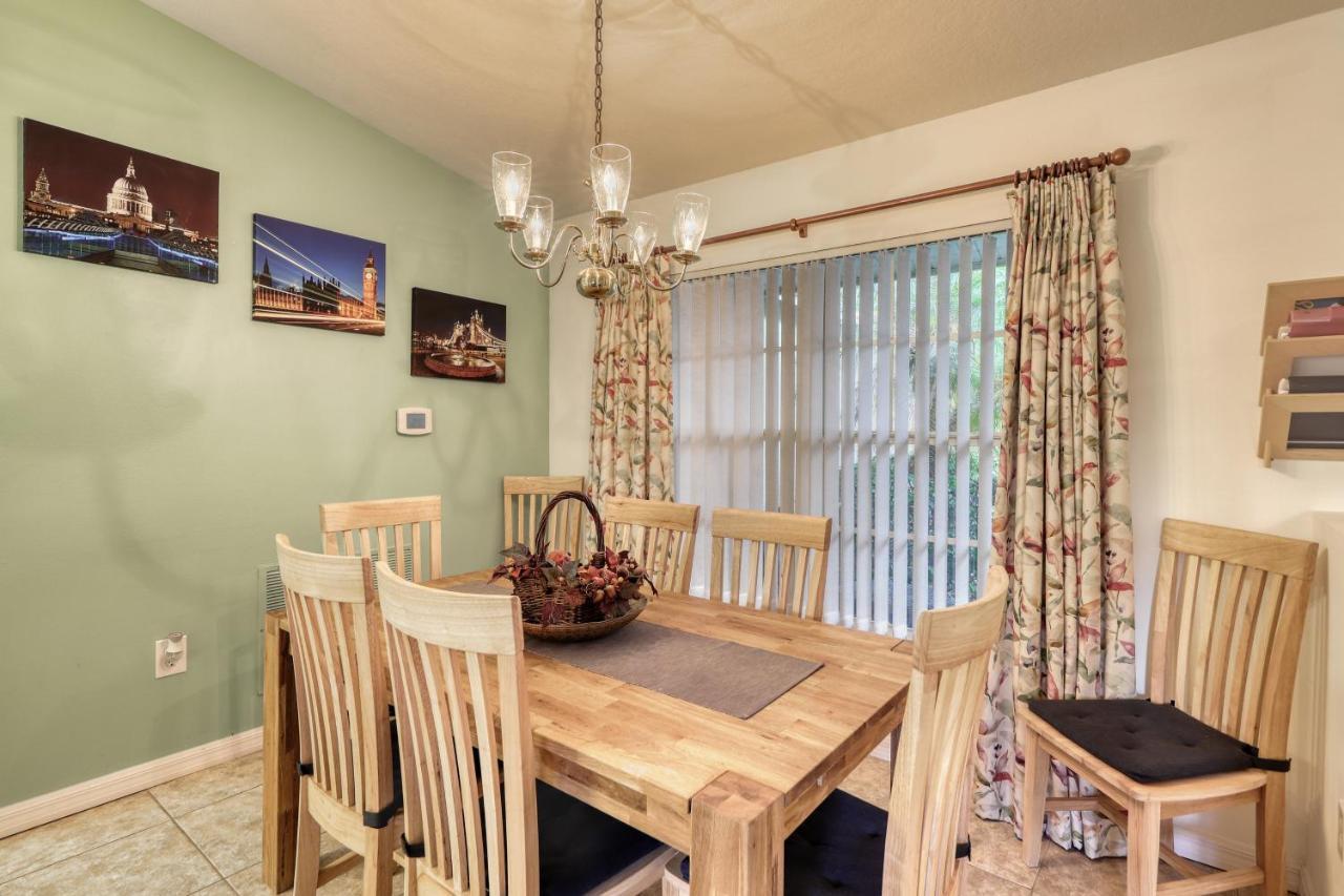 Sunshine Grove Holiday home *