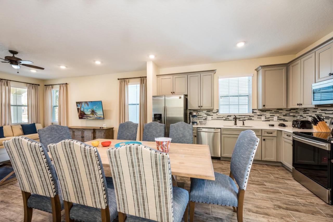 Daily Housekeeping Included, Amenities, Near Disney *