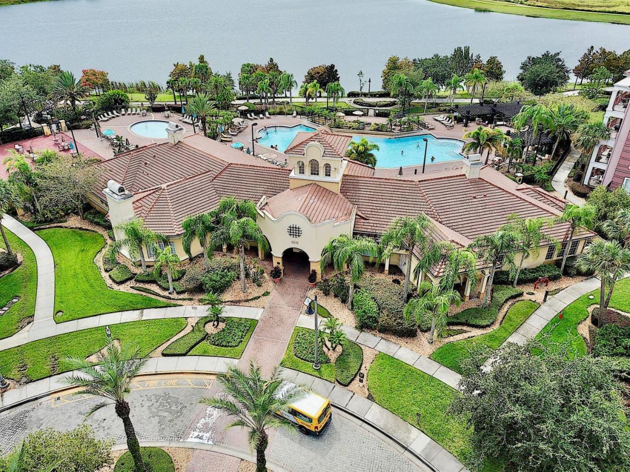 Vista Cay Luxury 3 Bedroom