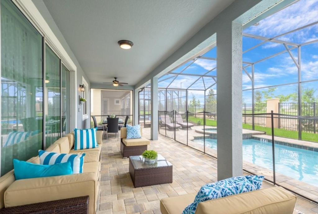 Villa Amazing 6 Bedroom 5 Bathroom Solara