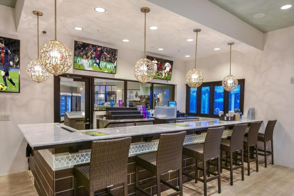 8 Bedroom Vacation In Windsor At Westside Villa Orlando