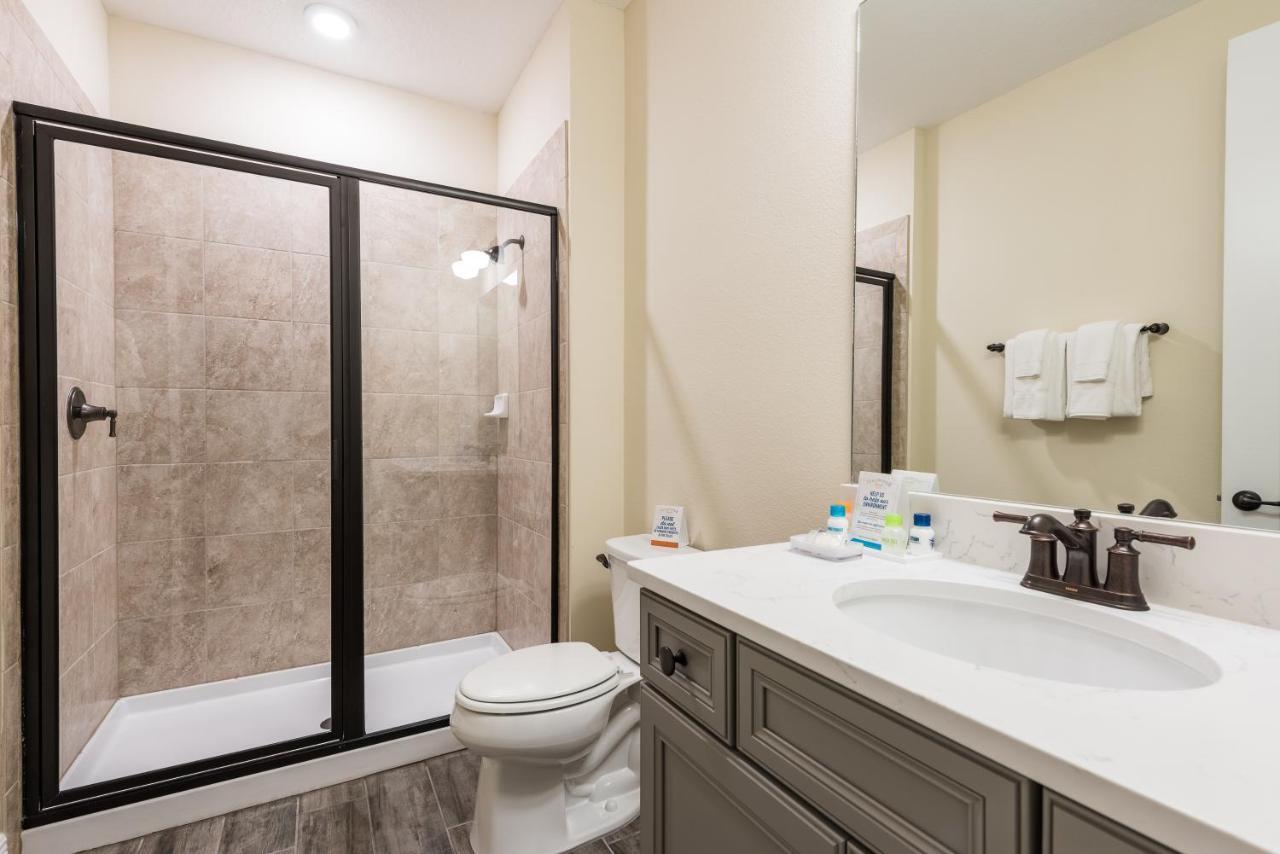 Daily Housekeeping Included, Amenities, Near Disney Holiday home Orlando