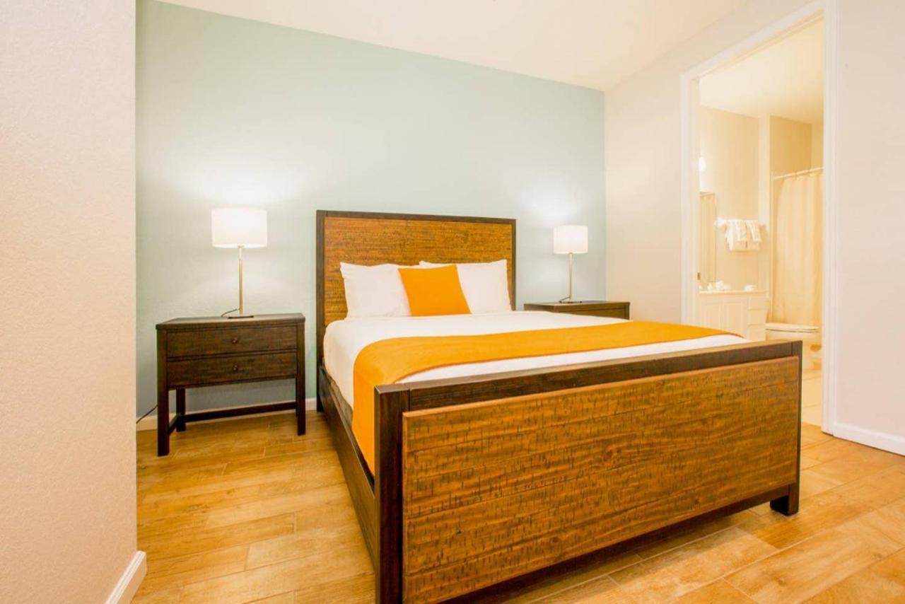 Vista Cay Luxury 3 Bedroom Apartment