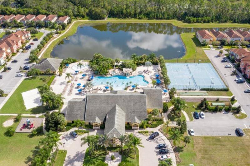 5 Bedroom 5 Bath Pool With In Paradise Palms Orlando
