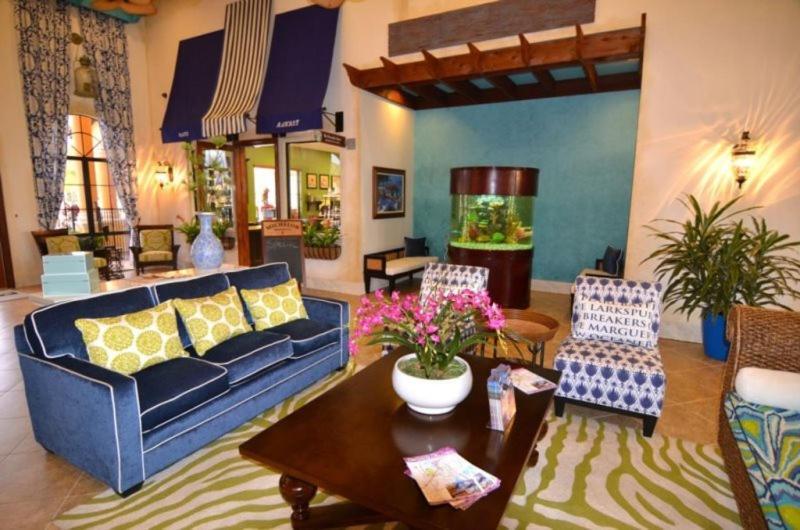 5 Bedroom 5 Bath Pool With In Paradise Palms Holiday home Orlando