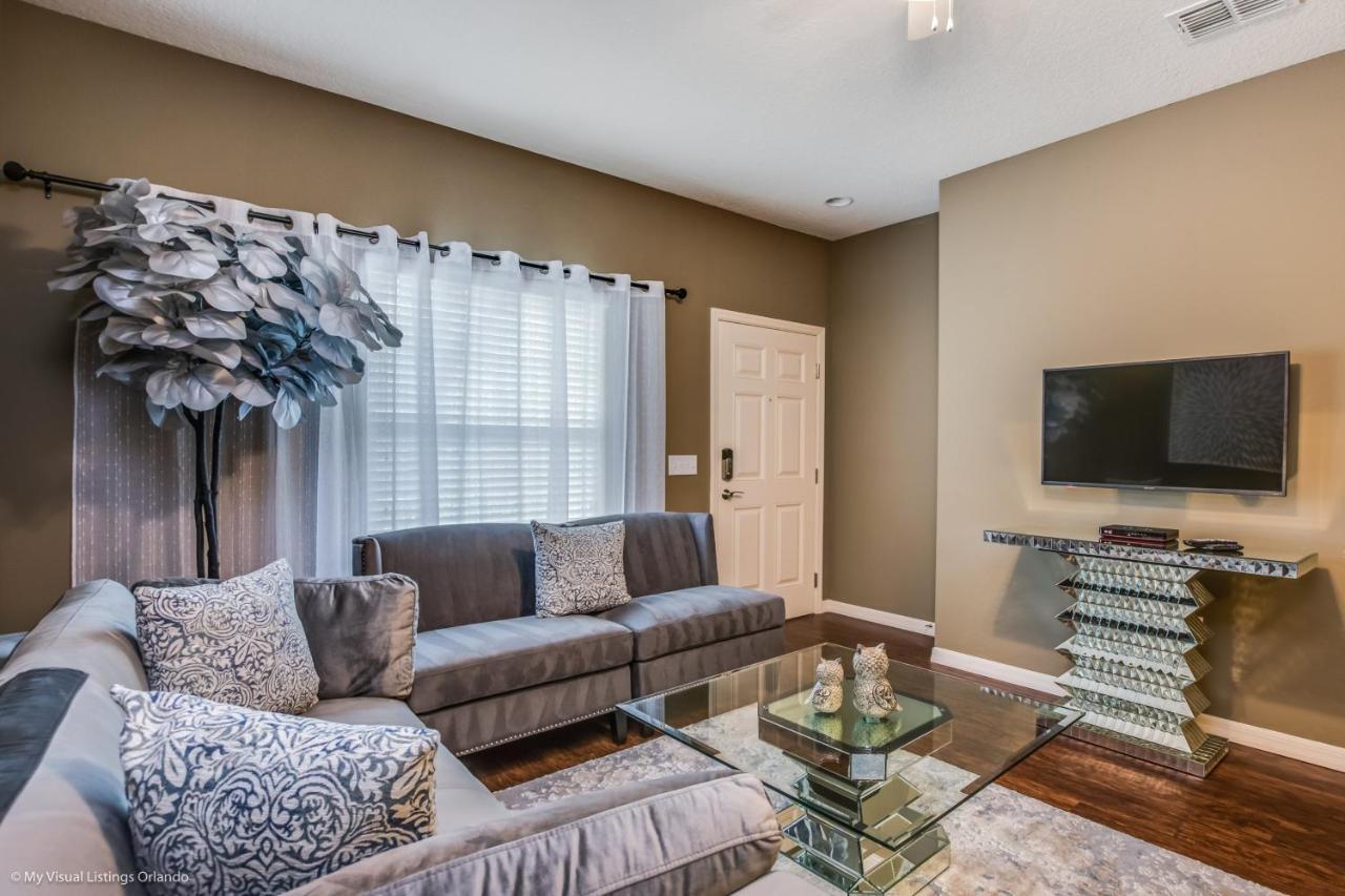 3299ccp Lucaya Village Townhome Holiday home *