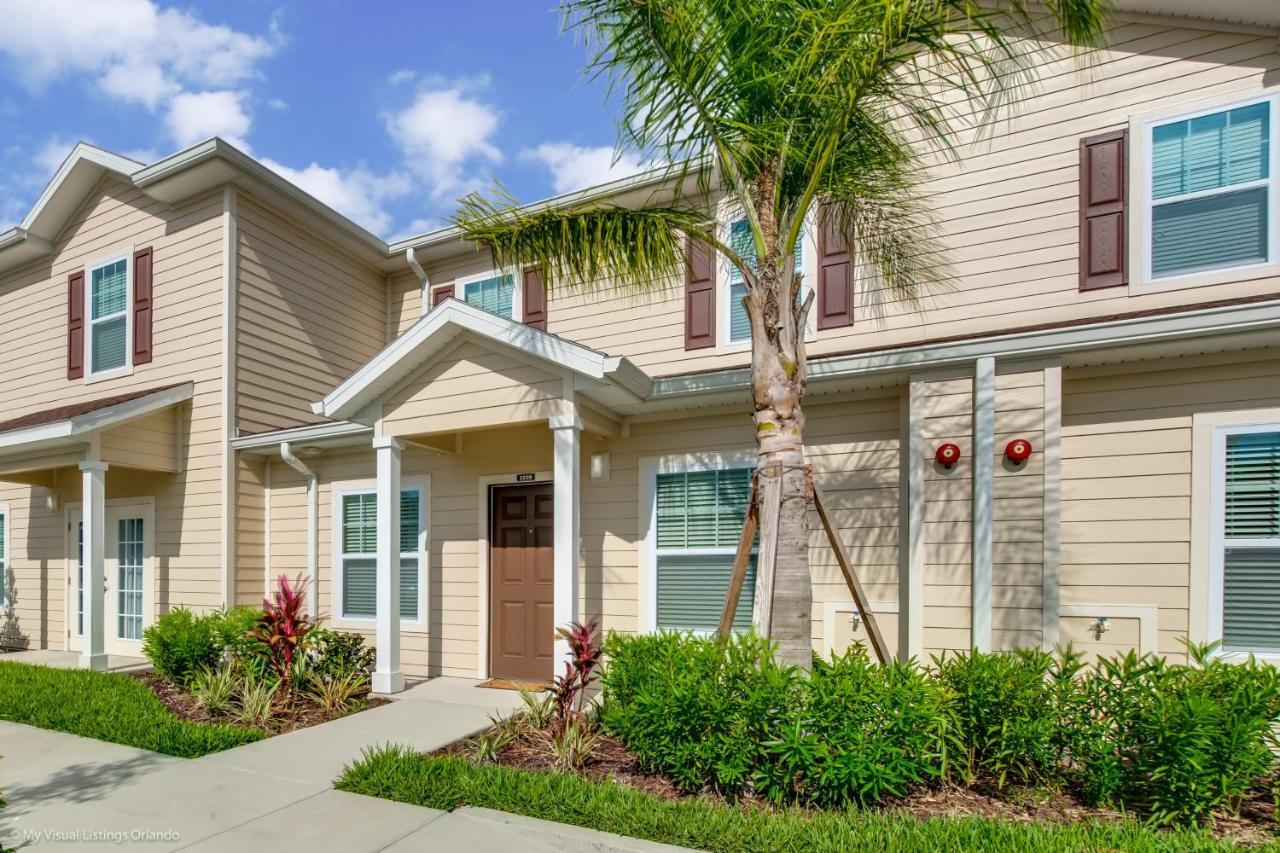 Holiday home 3299ccp Lucaya Village Townhome