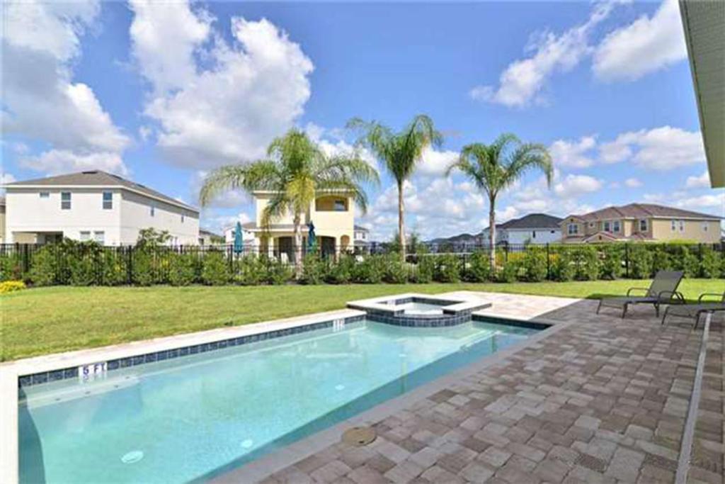 8 Bedroom Vacation With Pool Holiday home Orlando