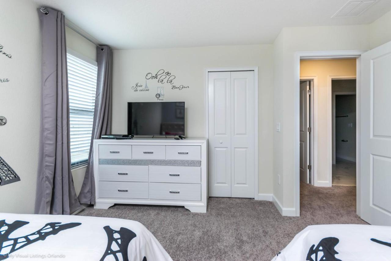 Holiday home Luxury View 8 Bedroom With Games