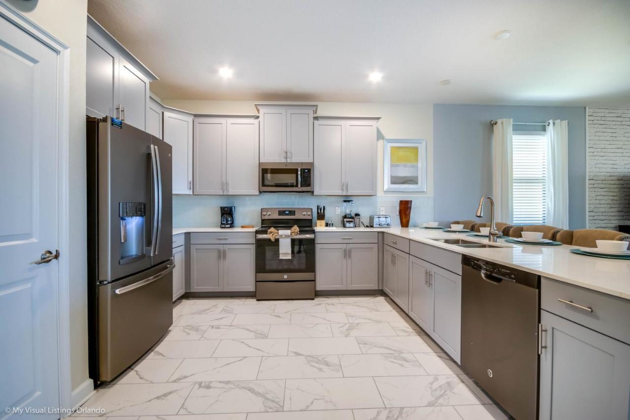 Holiday home Luxury View 8 Bedroom With Games Orlando