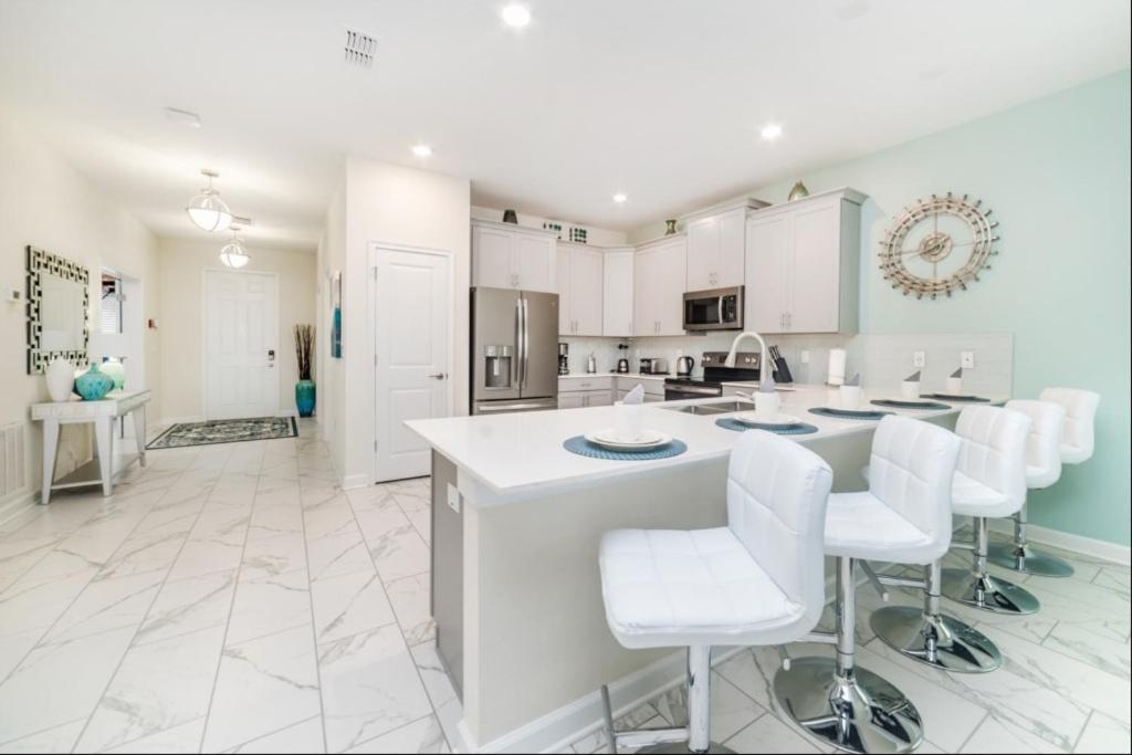 Luxury View 8 Bedroom With Games Holiday home