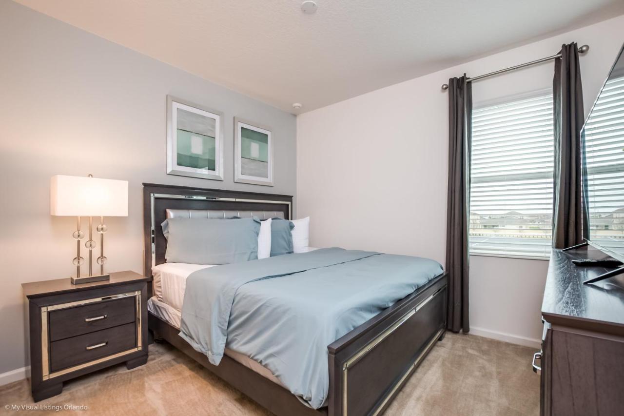 10 Bedroom 8 Bathroom Sonoma Orlando