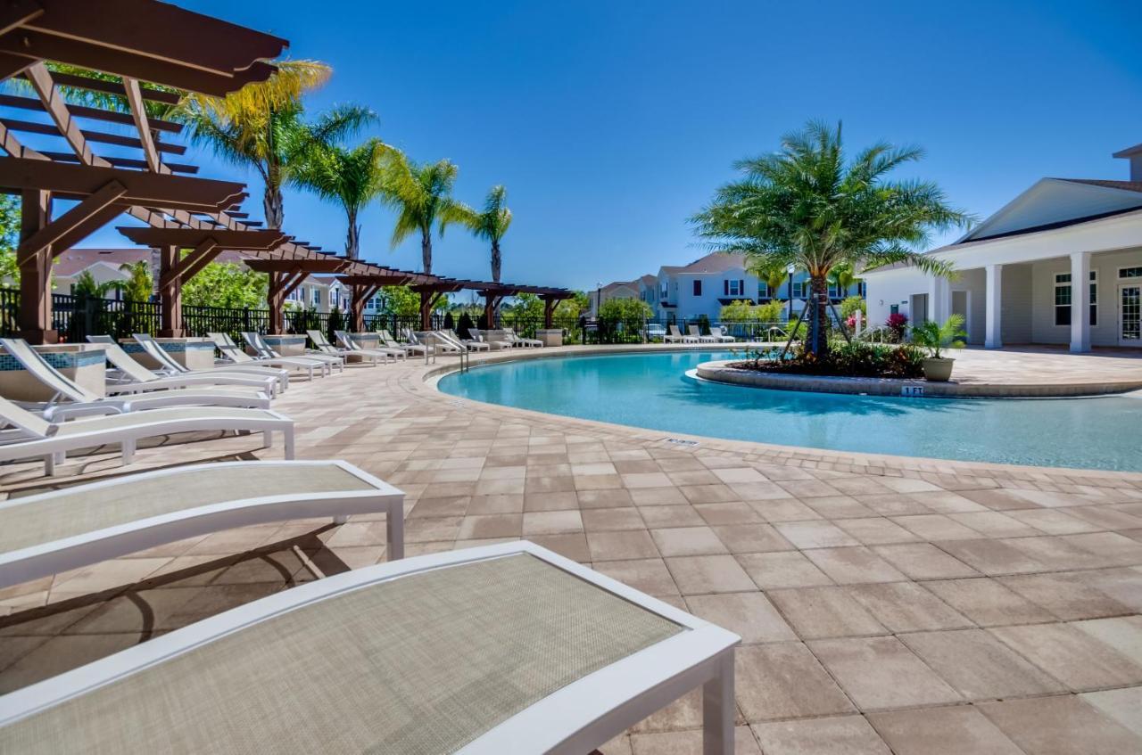 3299ccp Lucaya Village Townhome