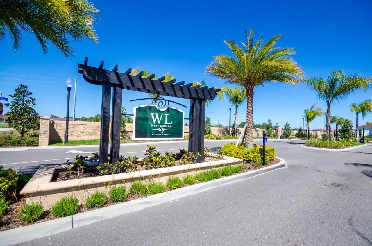 3299ccp Lucaya Village Townhome Holiday home