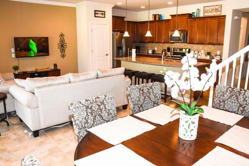 Windsor At Westside By Vh Id:88884 * Orlando