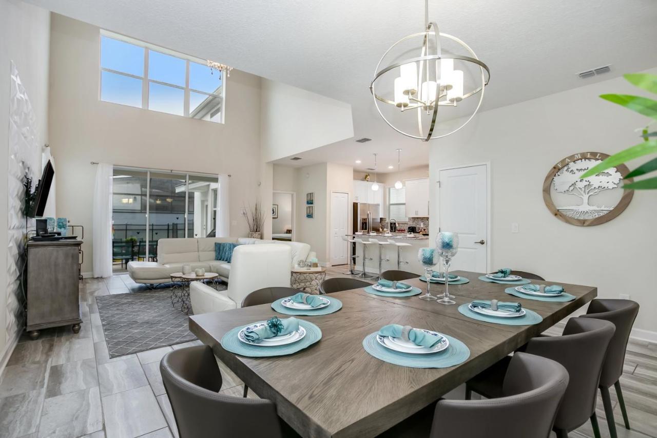 Villa Elegant! 5bed 4ba Game Pool 4778kcc *