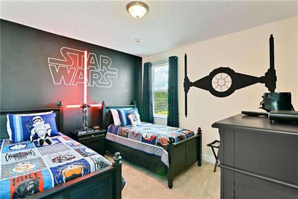 8 Bedroom Vacation With Pool Orlando
