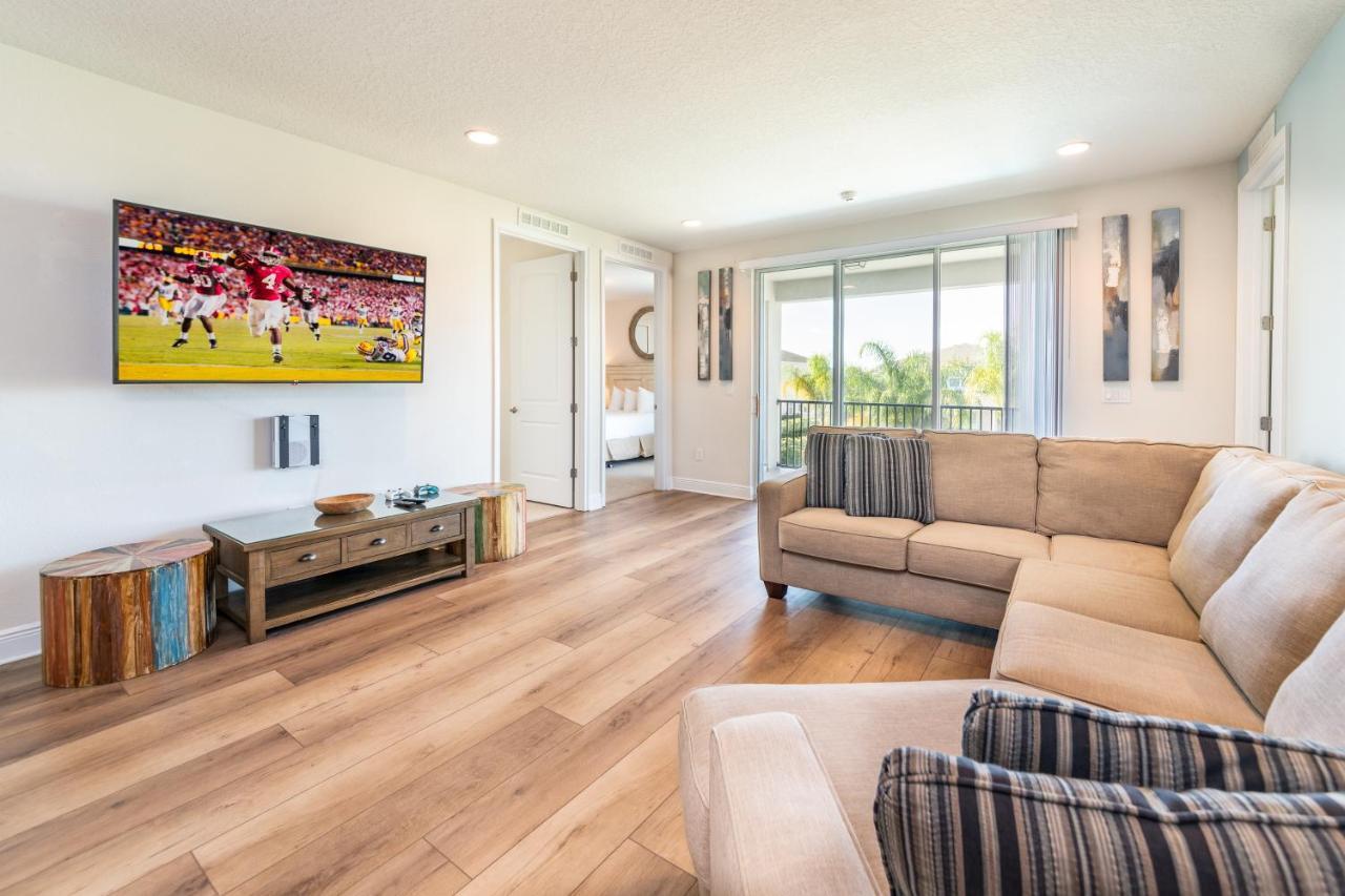 Villa Spacious By Rentyl Near With Private Pool, Movie Room, Air Hockey Table & Amenities - 530b Orlando