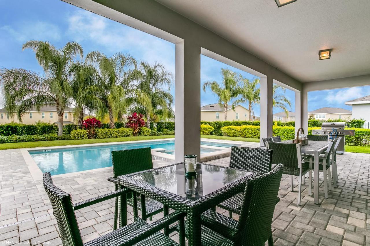 9 Bedroom Vacation With Pool Holiday home