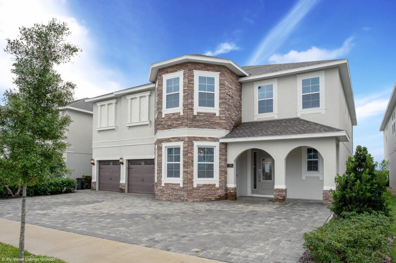 Holiday home 11 Bedroom Vacation With Pool Orlando