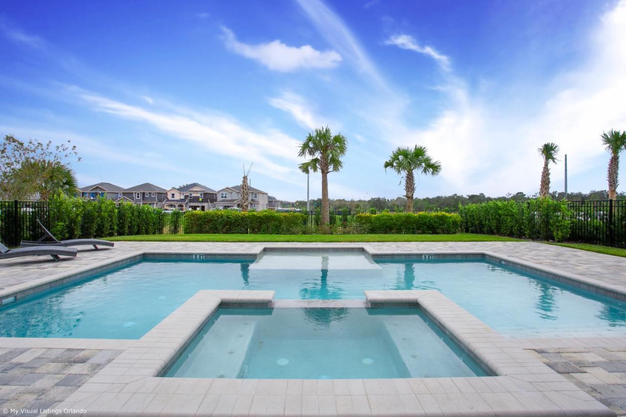 11 Bedroom Vacation With Pool Holiday home