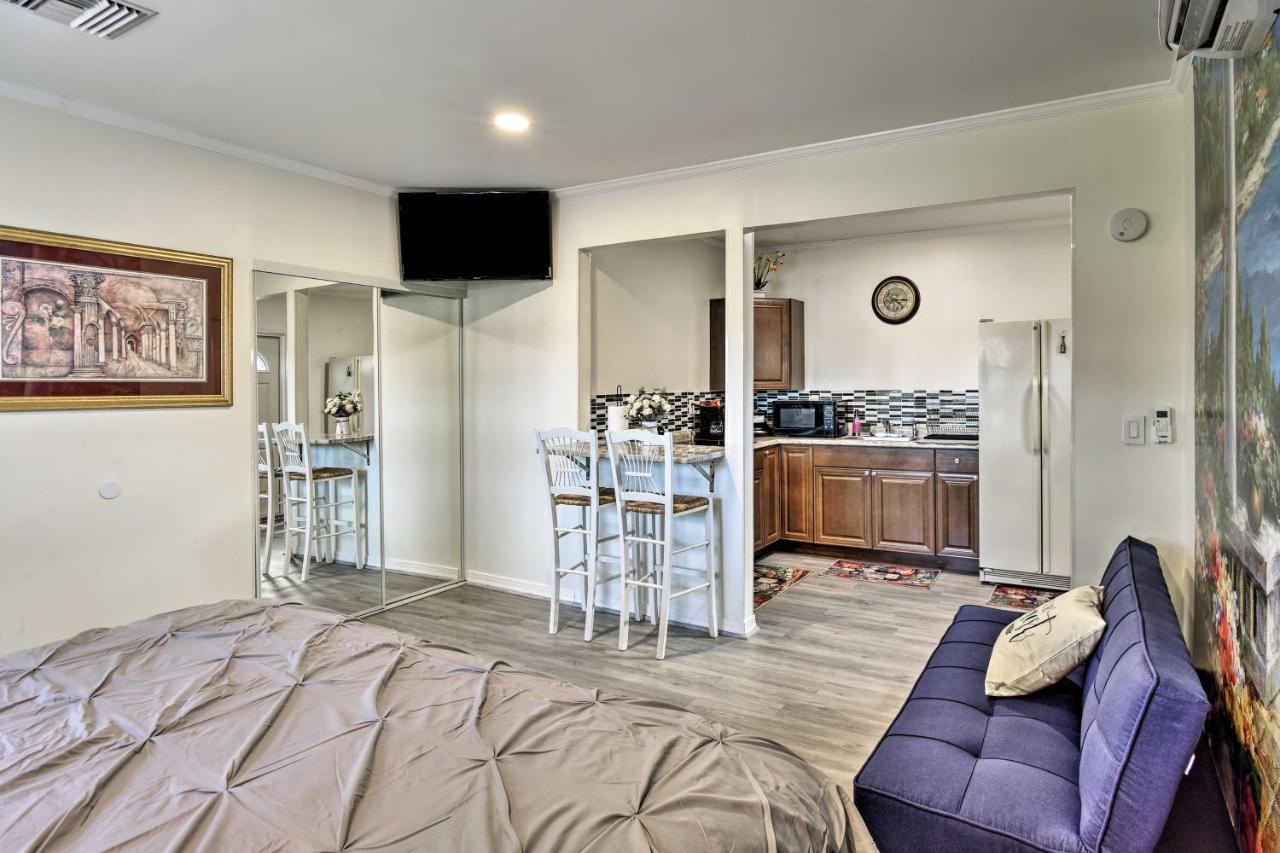 Vacation Close To Downtown! Apartment