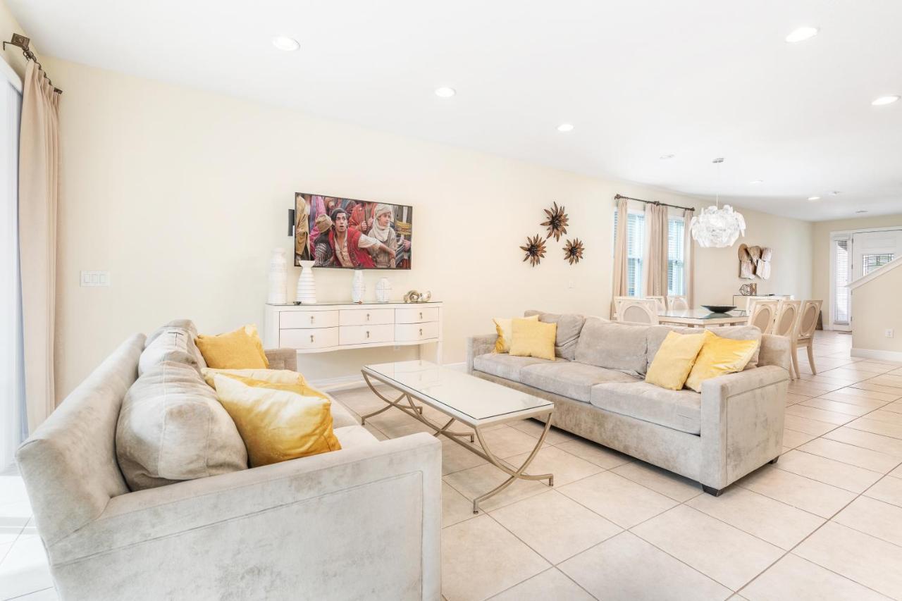 Lovely By Rentyl Near With Private Pool, Movie & Amenities - 741l Orlando