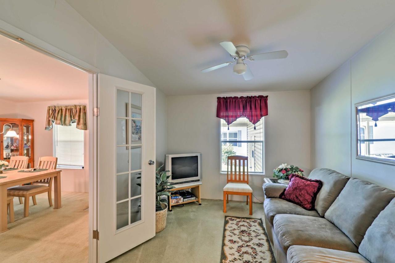 Villa Water-view Patio, Pool Access 4mi To Disney Orlando