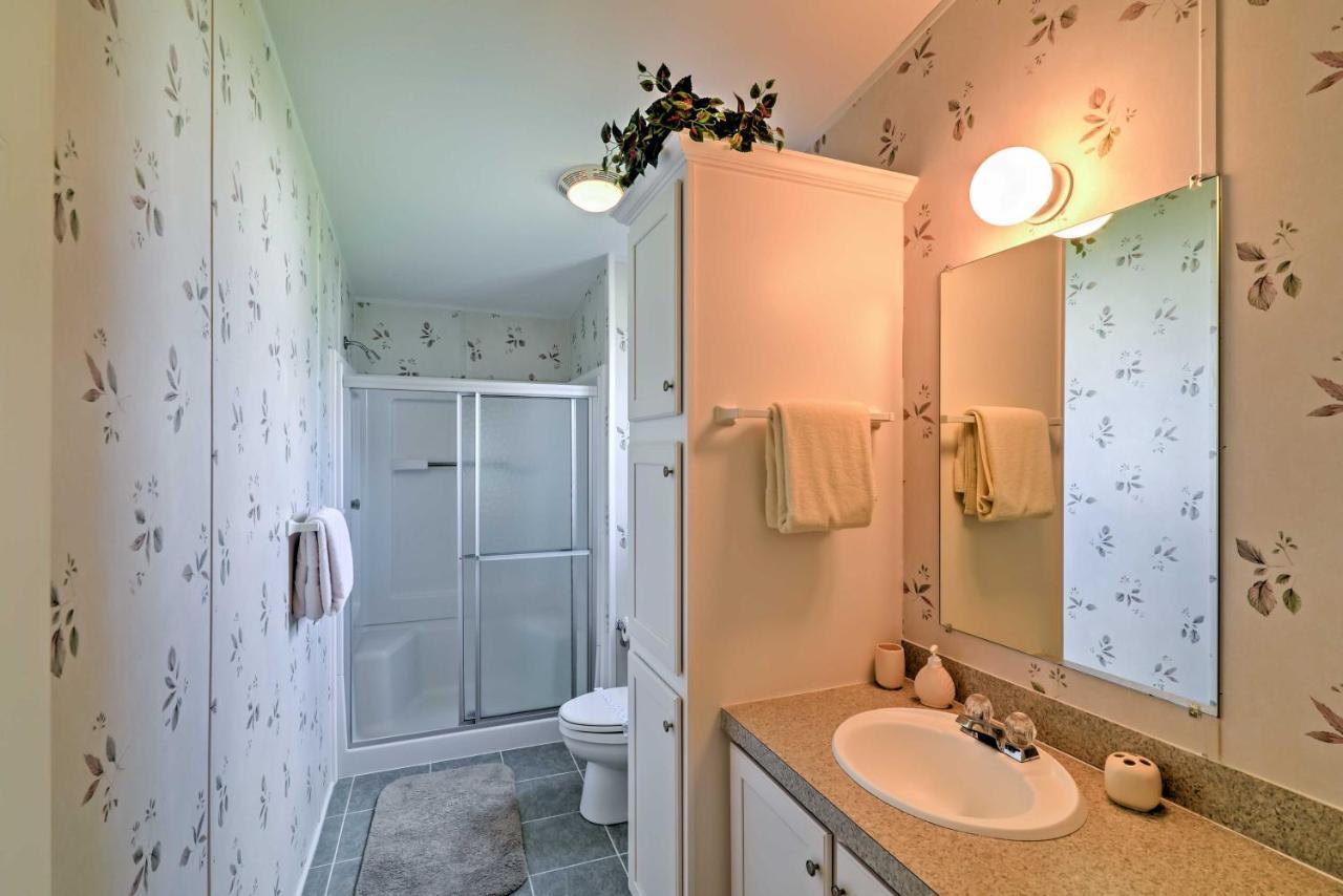 Water-view Patio, Pool Access 4mi To Disney Villa Orlando