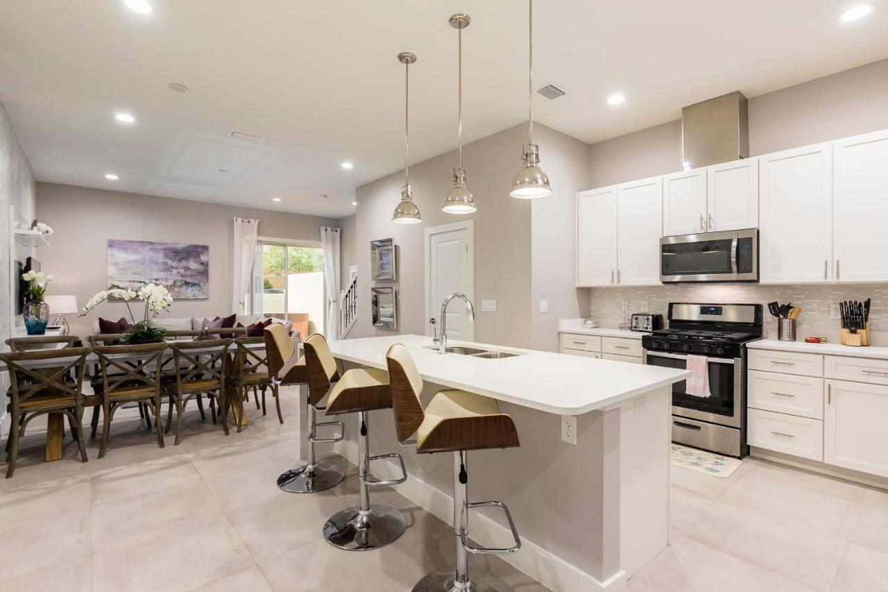 4 Bedroom 4 Ba Luxury 5 Min To Bbq & Hot Tub