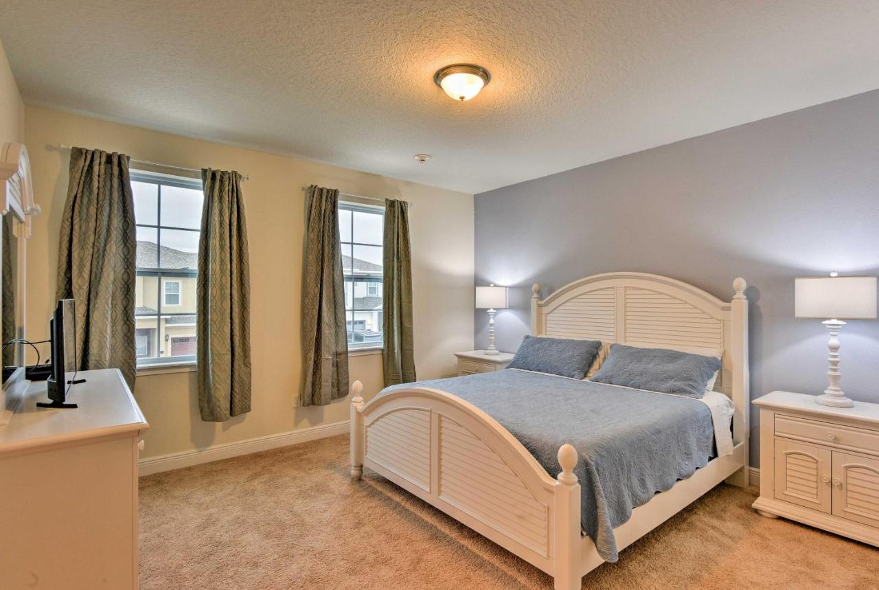 Holiday home Kissimmee Oasis With Patio About 5 Mi To Disney! Orlando