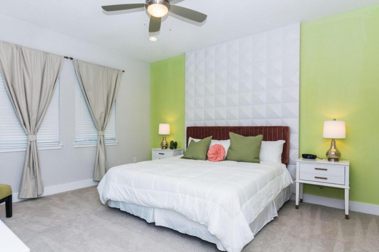 Amazing 6 Bedrooms With 6 And Private Pool At Encore Ec7483 Holiday home *