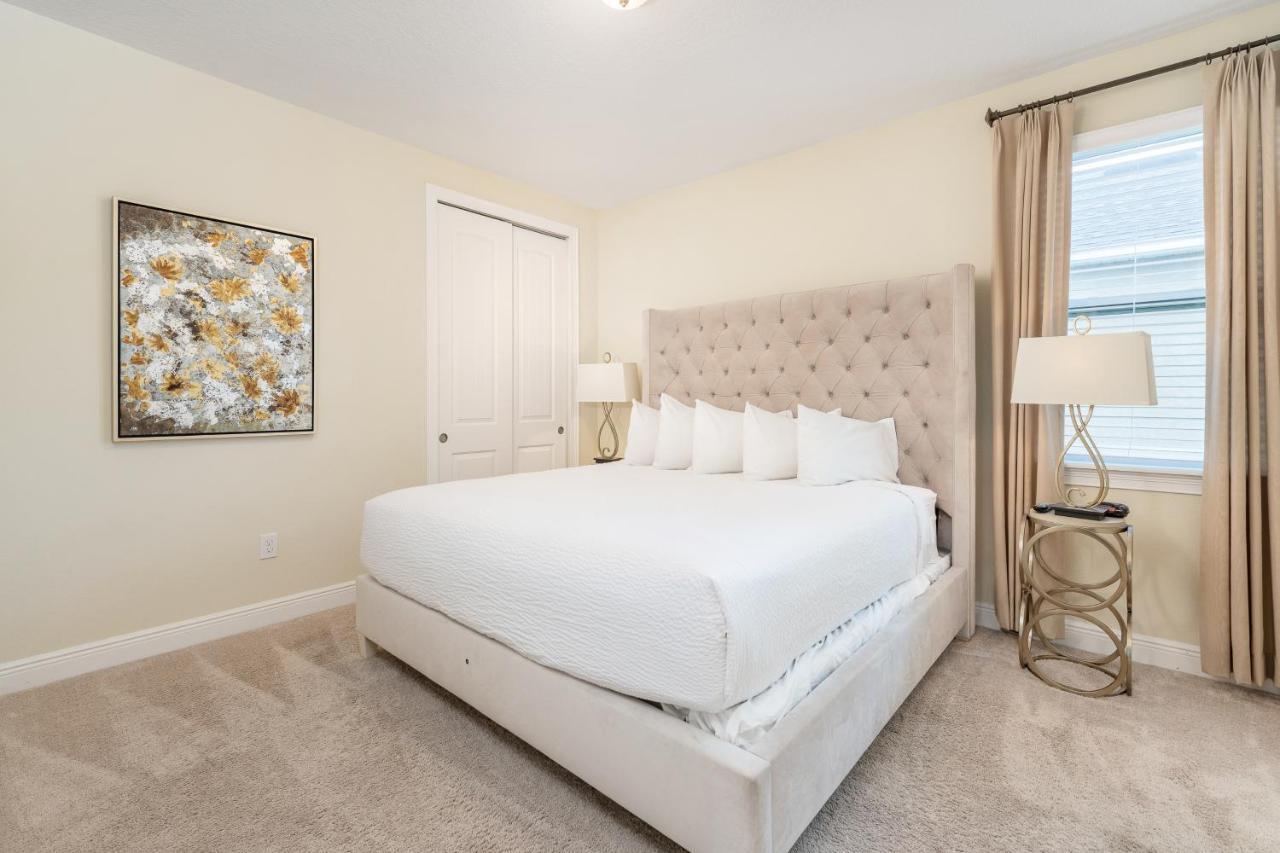 Lovely By Rentyl Near With Private Pool, Movie & Amenities - 741l Orlando