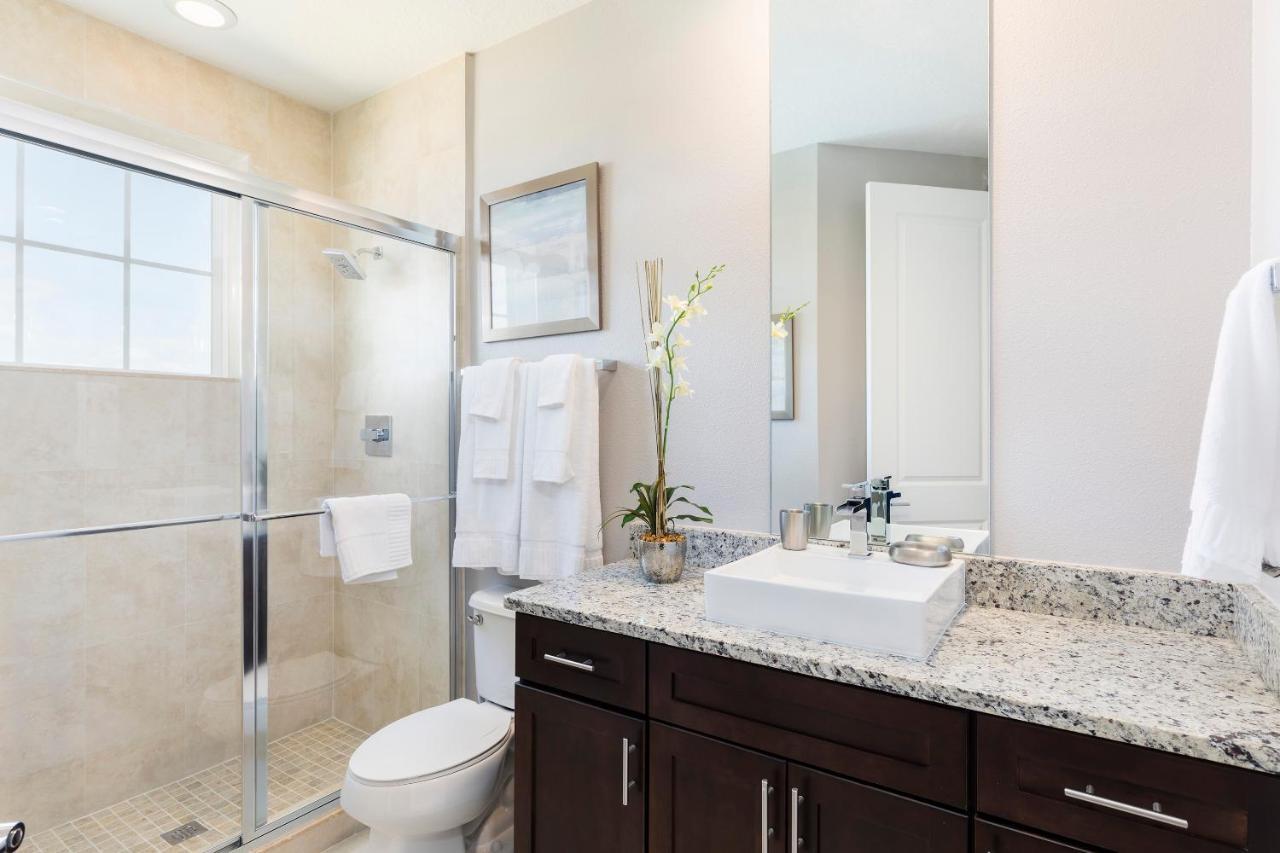 5 Bedroom 6 Ba Luxury 5 Min To Disneyworld Hot Tub & Bbq
