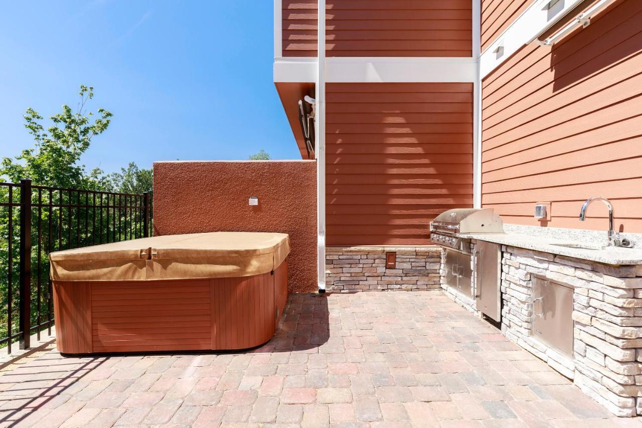 5 Bedroom 6 Full Ba Deluxe 5min To With Bbq Hot Tub *