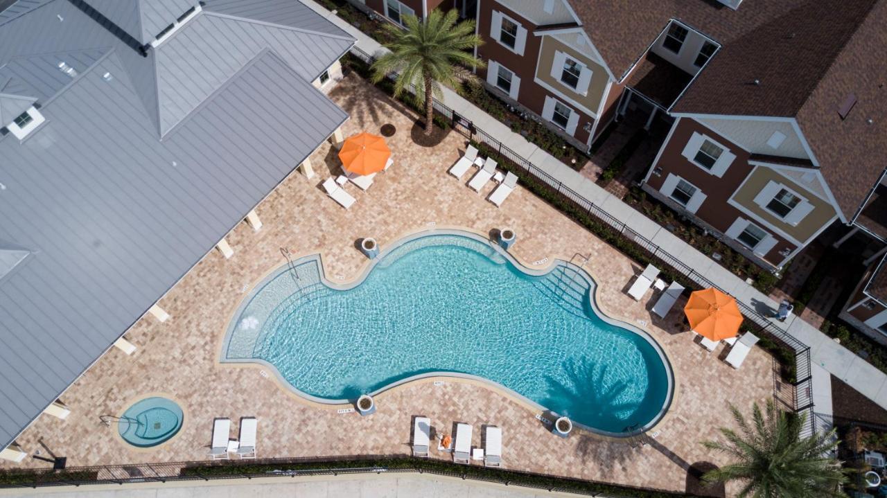 Holiday home 4 Bedroom 4 Ba Self Check-in Bbq & Full Kitchen *