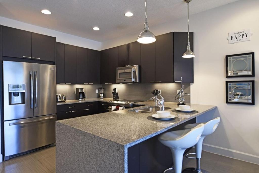 Beautiful 3-bed 10 Minutes From Disney-17440 Serenity Townhouse Orlando