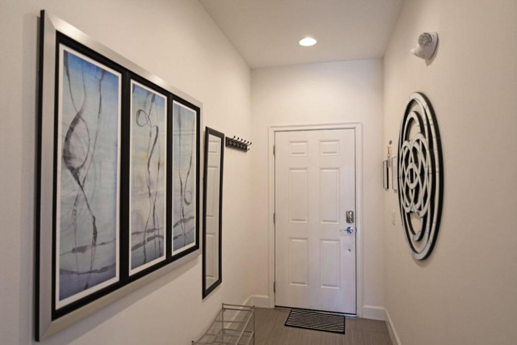 Holiday home Beautiful 3-bed 10 Minutes From Disney-17440 Serenity Townhouse