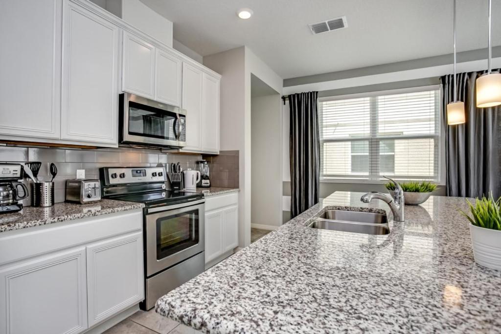 5128kway Amazing New Compass Bay Holiday home *