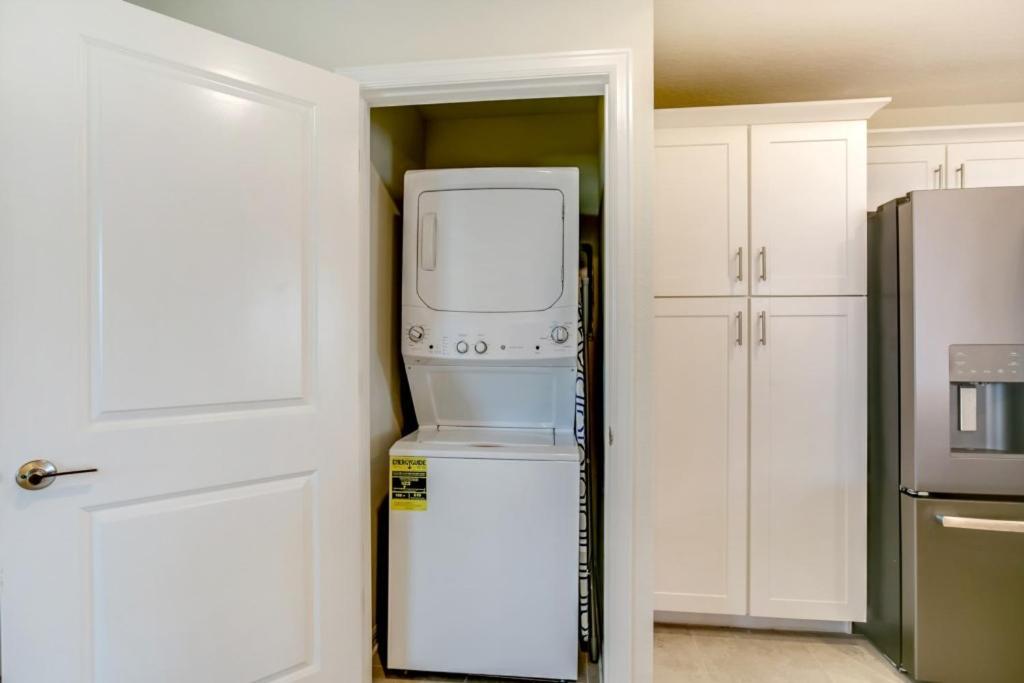Amazing Story Brand New 4721 Unit208 Orlando