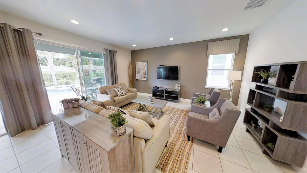 Encore 5 Bedroom Vacation With Pool *