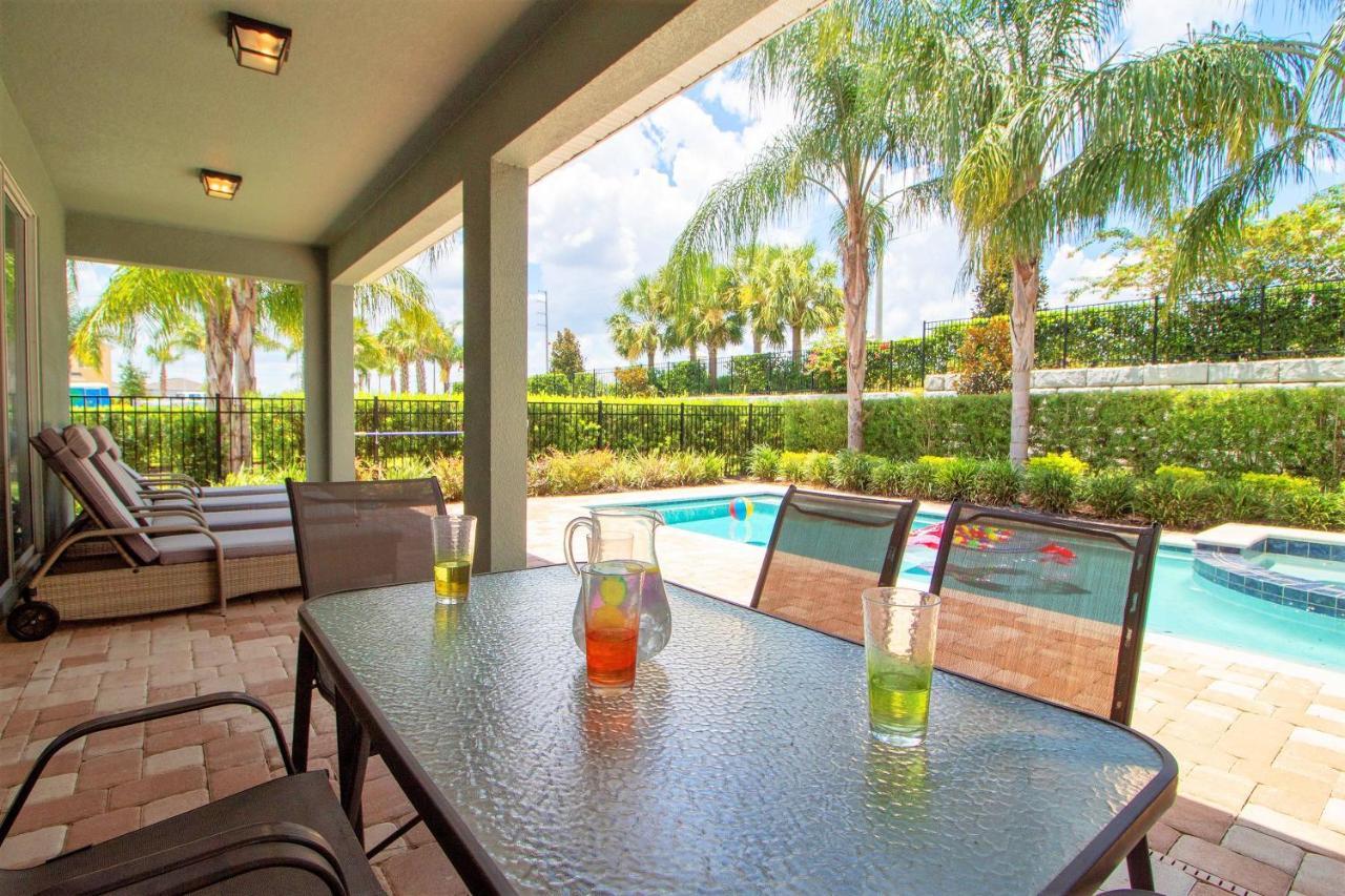 Encore 5 Bedroom Vacation With Pool Holiday home *