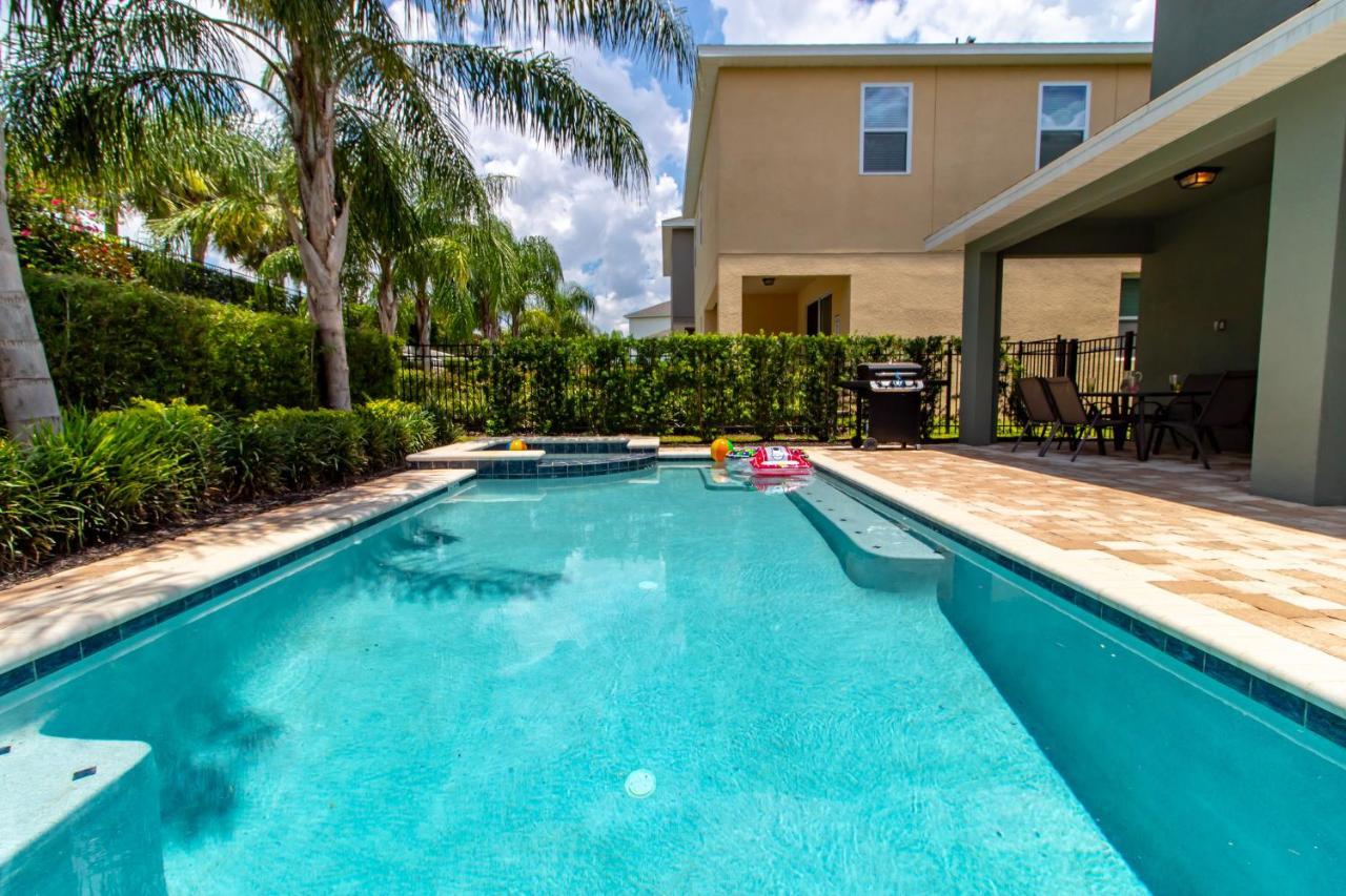 Encore 5 Bedroom Vacation With Pool *