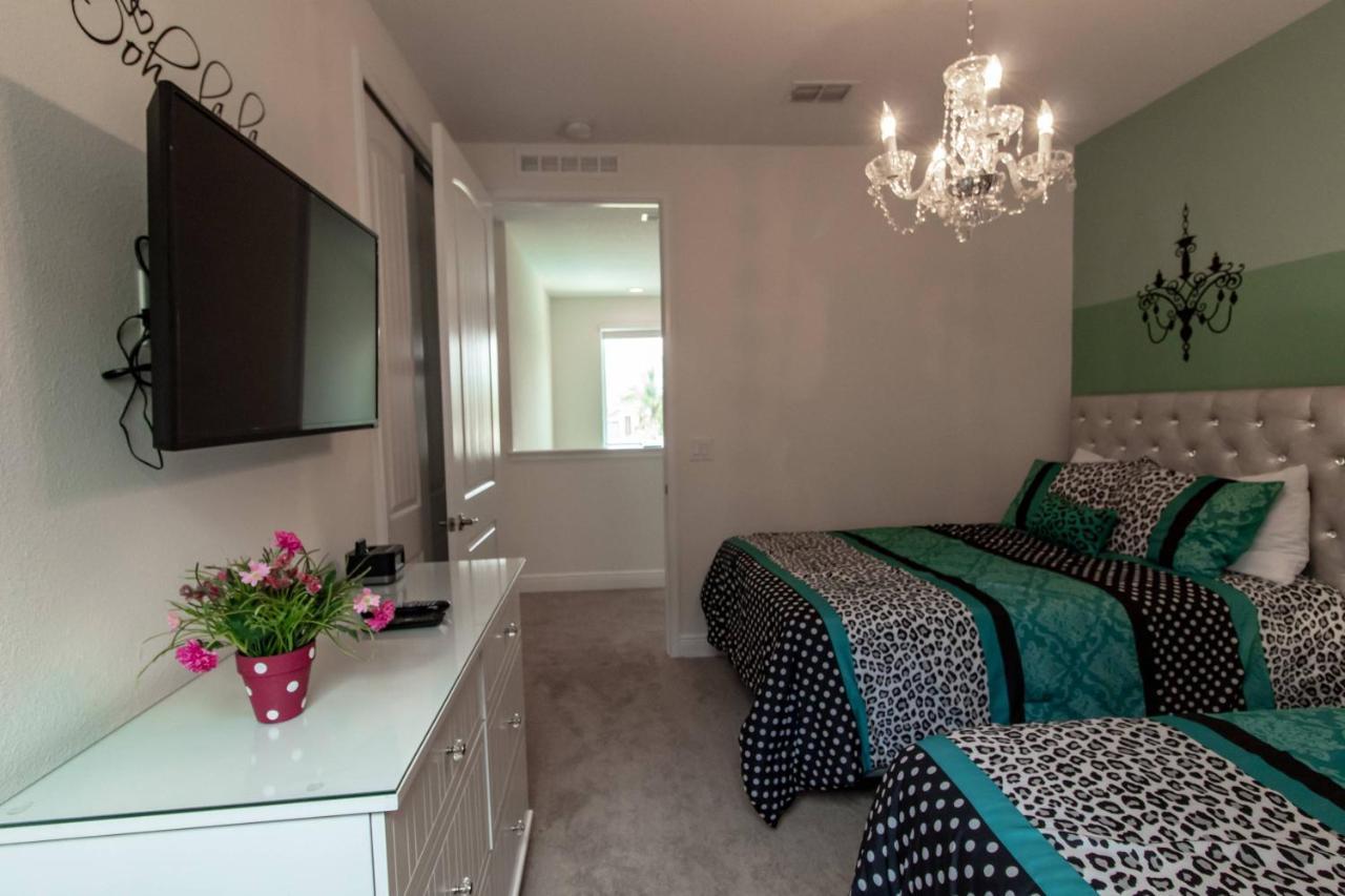 Holiday home Encore 5 Bedroom Vacation With Pool Orlando