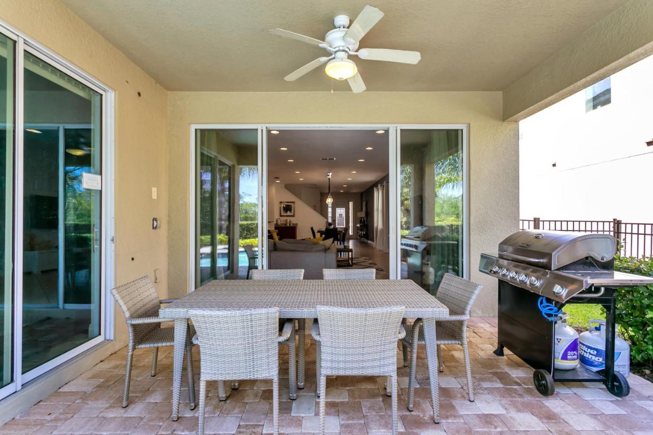 6 Bedroom Vacation With Pool Holiday home *