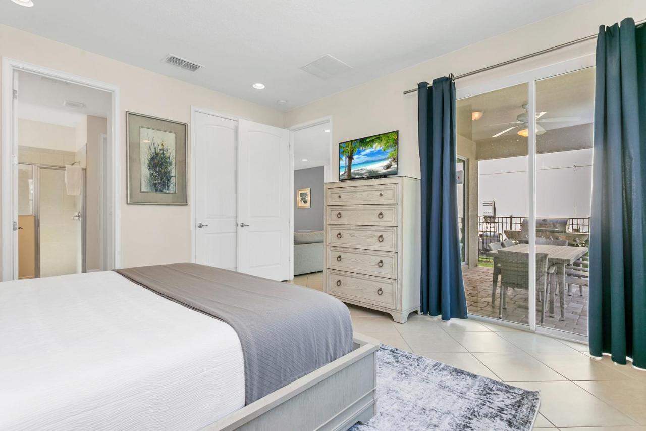 6 Bedroom Vacation With Pool Orlando