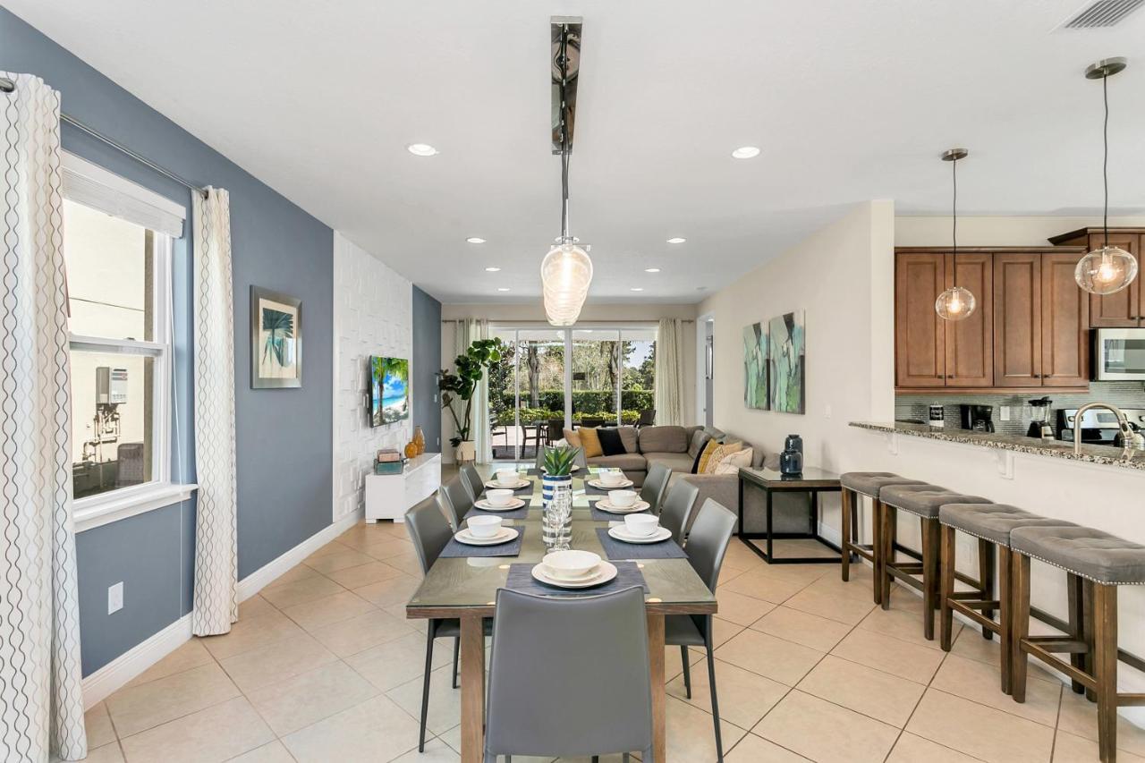 6 Bedroom Vacation With Pool Orlando