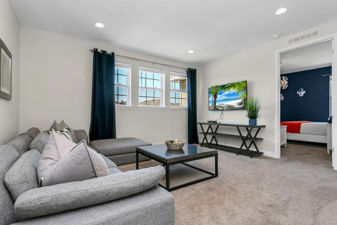 6 Bedroom Vacation With Pool Orlando