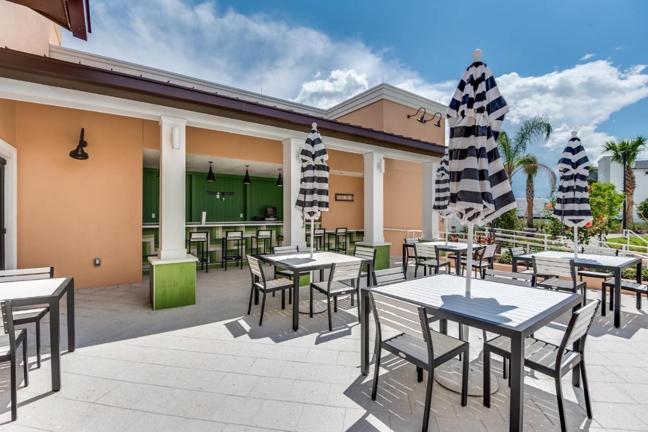 1552 Carey Palm Circle Orlando